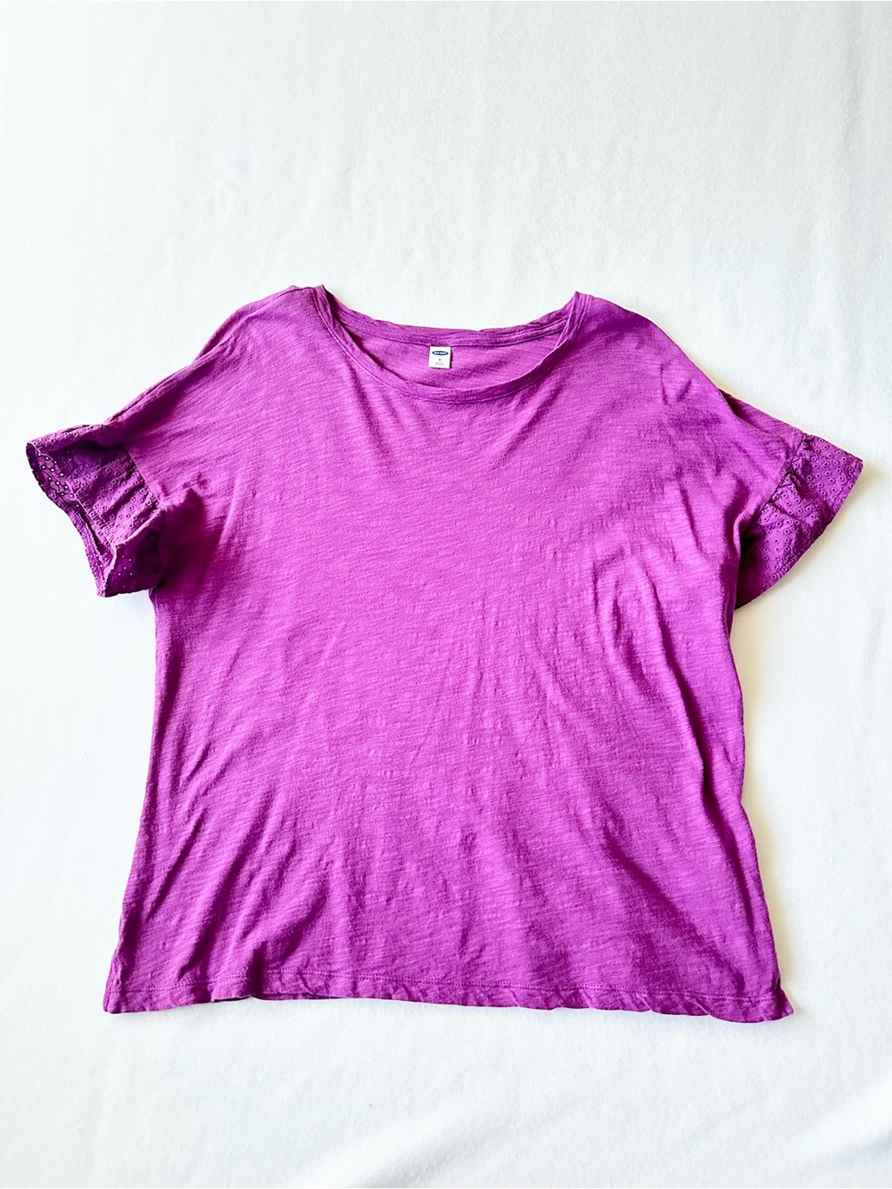 Old Navy Women Eyelet Ruffle Sleeve Tee Medium Magenta Short Sleeve Cotton